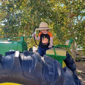 Meet your Posher, Cameron